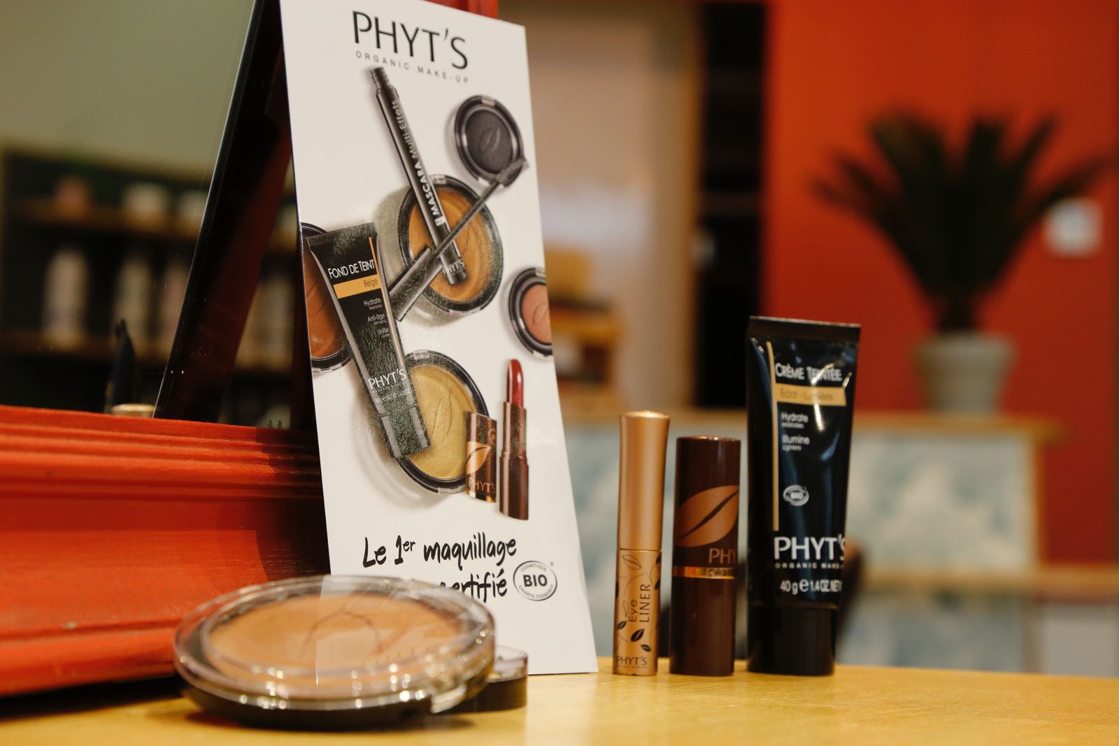 Comment un coiffeur bio à Lyon peut-il vous aider à adopter une routine capillaire plus naturelle ?